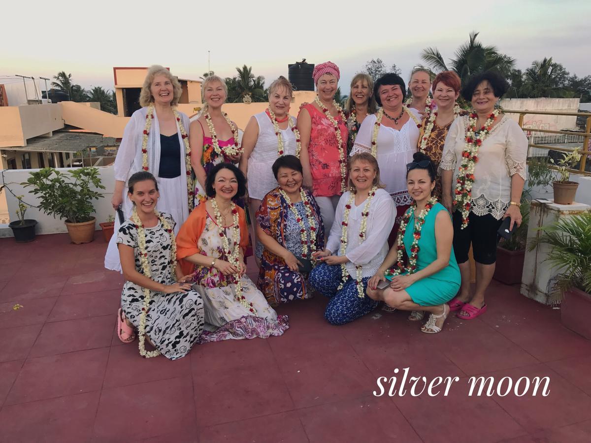 Silver Moon Guest House مهاباليبورام المظهر الخارجي الصورة