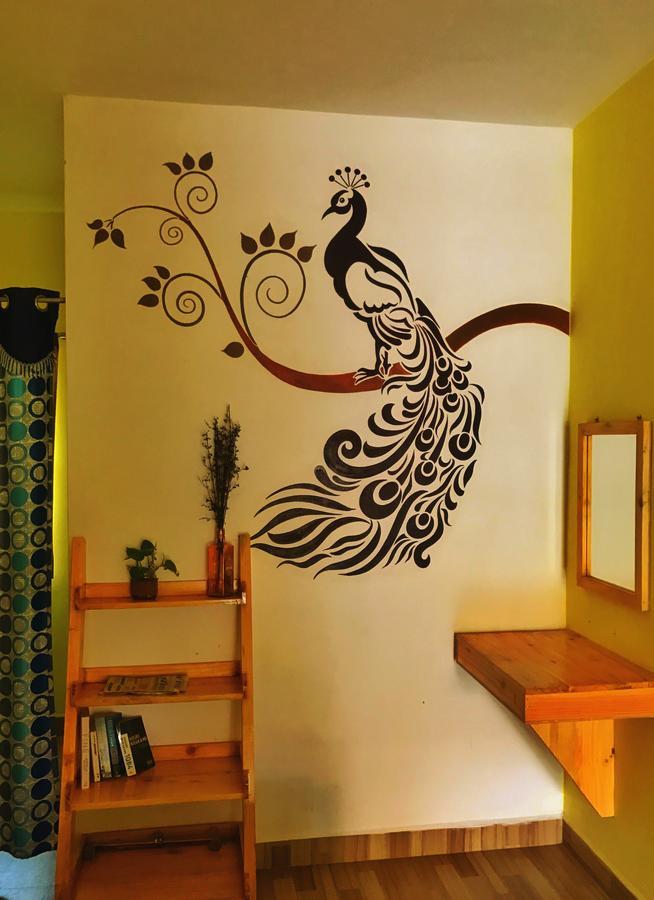 Silver Moon Guest House مهاباليبورام المظهر الخارجي الصورة